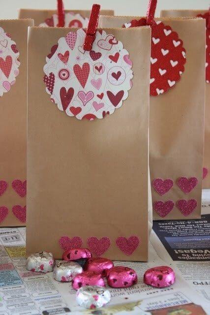 Surprise bag with hearts