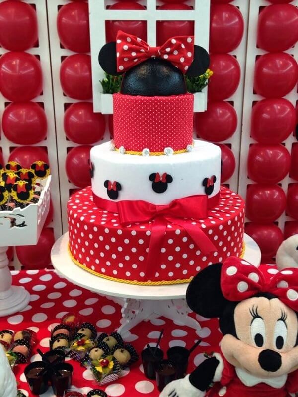 Red minnie party floor cake