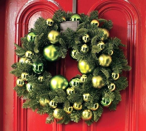Christmas wreath with green polka dots