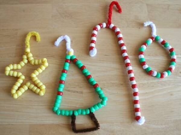 Christmas handicrafts with beads